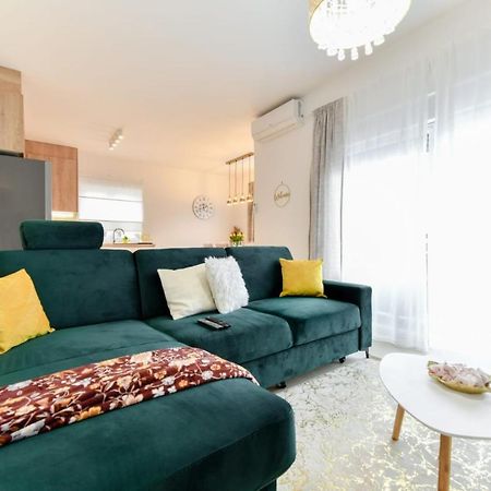Family Apartment Amare ザダル エクステリア 写真
