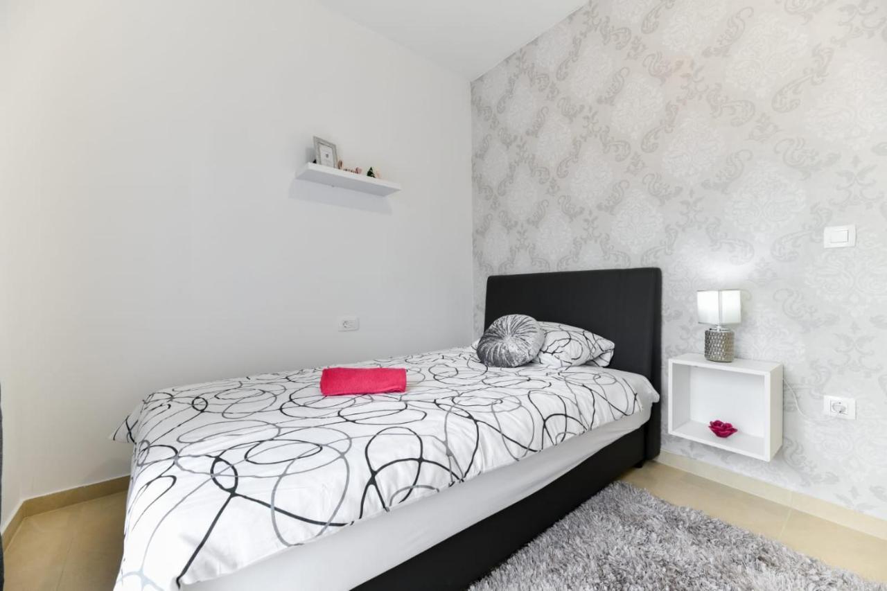 Family Apartment Amare ザダル エクステリア 写真