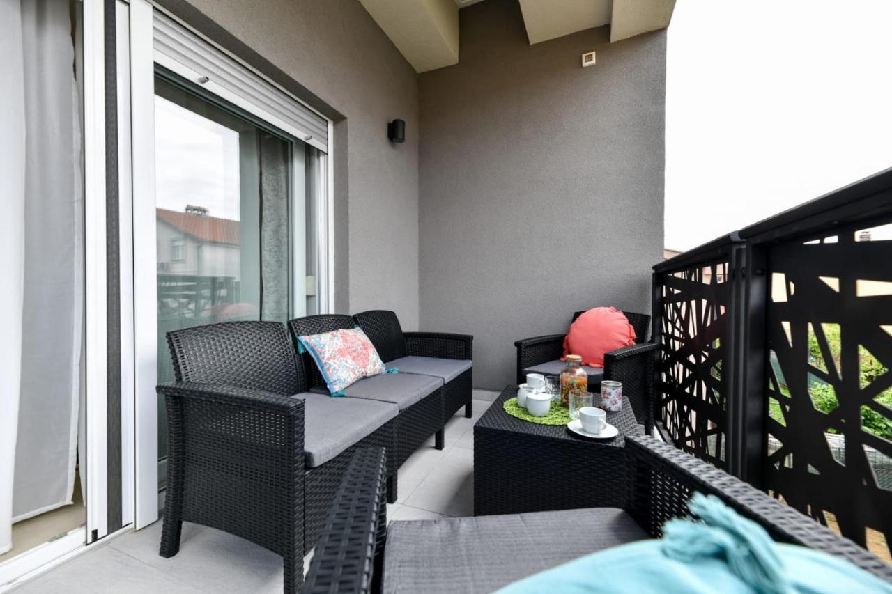 Family Apartment Amare ザダル エクステリア 写真